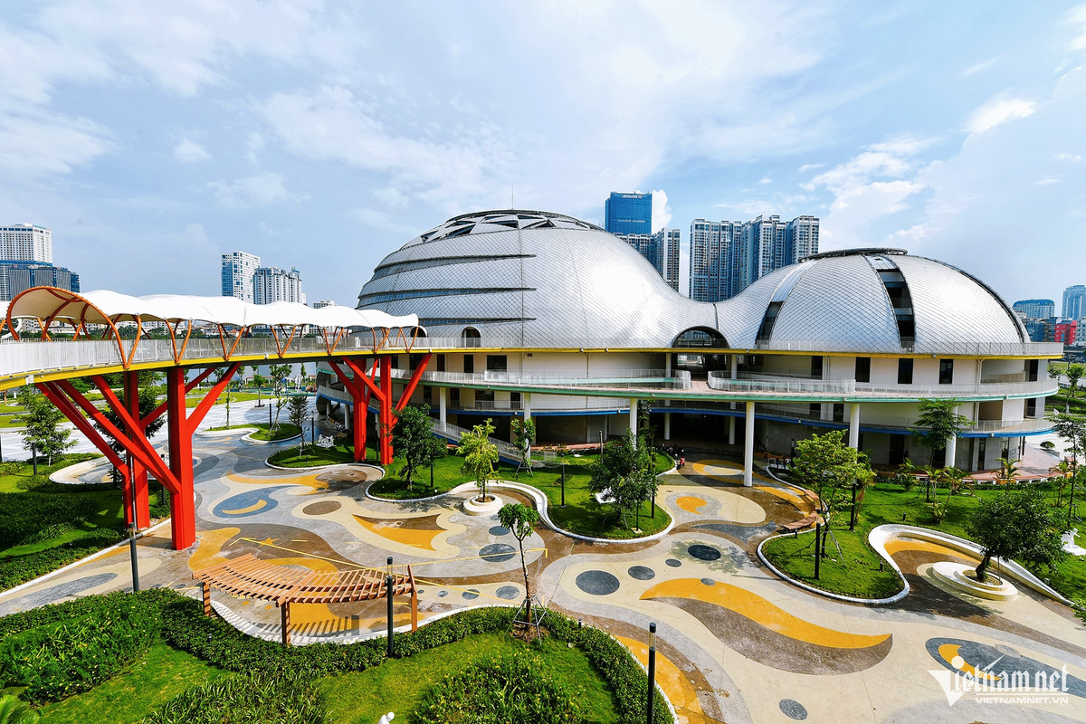 Dự án được UBND thành phố phê duyệt thời gian thực hiện từ năm 2020- 2024 (60 tháng); khởi công ngày 19/11/2021 và hoàn thành công tác xây dựng, lắp đặt thiết bị ngày 30/6/2024 (tính từ năm 2020 là 54 tháng), rút ngắn 10% thời gian thực hiện.