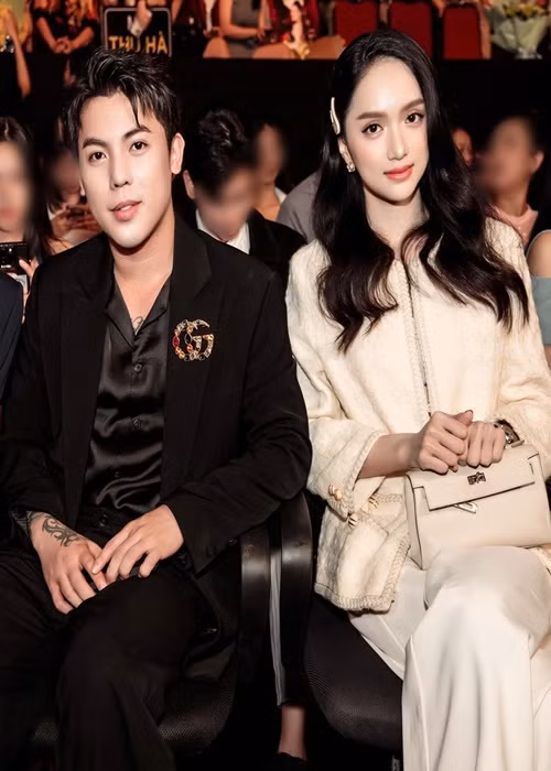 Cả hai giữ được tình bạn thân thiết.