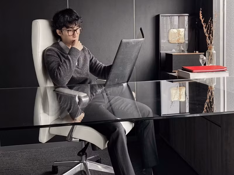 Sơn Tùng M-TP còn có nguồn thu nhập khủng từ những MV ca nhạc có lượt xem từ chục triệu đến trăm triệu trên Youtube.