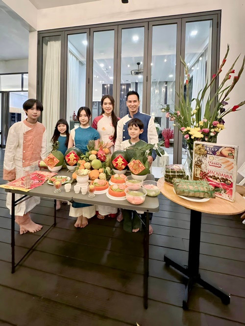  Lý Hải - Minh Hà cùng 4 con đang sống trong biệt thự trị giá 40 tỷ. Ảnh: FB Lý Hải - Minh Hà.