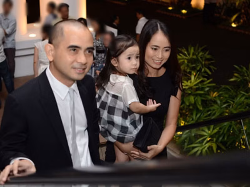 Vợ Đức Trí không hoạt động trong showbiz. Ảnh: Znews.