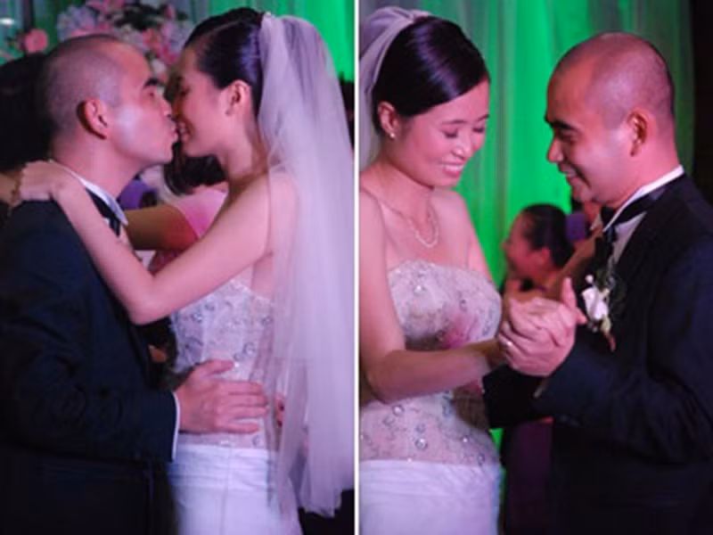 Nhạc sĩ Đức Trí kết hôn năm 2010. Theo Znews, 2 năm sau khi chia tay Hà Hồ, anh mới quen người phụ nữ này. "Trước đây chúng tôi là bạn, sau này yêu nhau một năm mới quyết định đến hôn nhân", nam nhạc sĩ chia sẻ. Ảnh: Znews.