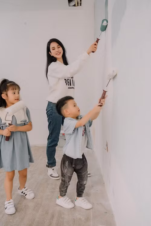 Ngoài ra, Diệp Lâm Anh còn cùng các thành viên của nhóm Lunas ủng hộ 150 triệu đồng. Ảnh: FB Diệp Lâm Anh.