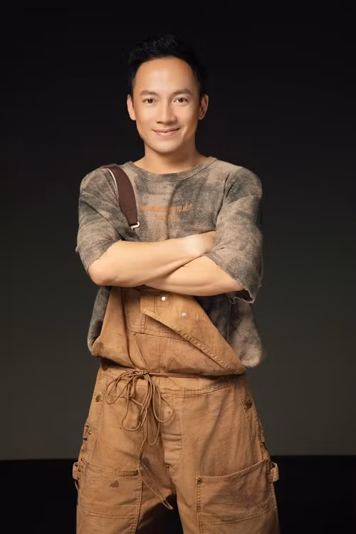 Tham gia Anh trai vượt ngàn chông gai, Tiến Đạt được khen mặc đẹp hơn. Ảnh: FB Tiến Đạt.