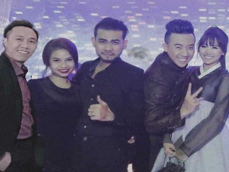 Anh Đức và Lương Nghiêm Huy dự đám cưới Trấn Thành. Ảnh: FB Lương Nghiêm Huy.