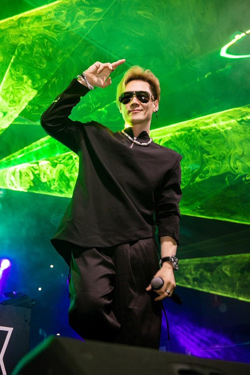 Theo Người Lao Động, tháng 10/2023, Khánh Phương cho biết, anh cũng chỉ là một trong những nhà đầu tư của Công ty bất động sản Nhật Nam và chịu nhiều thiệt thòi. Ảnh: FB Khánh Phương.