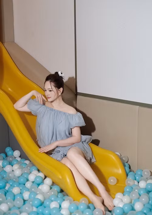 Lan Phương đi về giữa Hà Nội và Đà Nẵng để vừa có thời gian cho gia đình vừa đảm bảo công việc. Với Lalina Kids Cafe &amp; Restaurant, cô yên tâm vì có quản lý giúp lo liệu mọi việc theo chỉ đạo từ xa của mình.