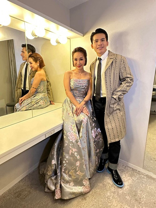 Uyên Linh và Quốc Thiên ủng hộ 150 triệu. “Mình và em trai Quốc Thiên xin được góp phần nhỏ bé vào công cuộc khắc phục hậu quả sau bão Yagi”, Uyên Linh cho hay. Ảnh: FB Uyên Linh.