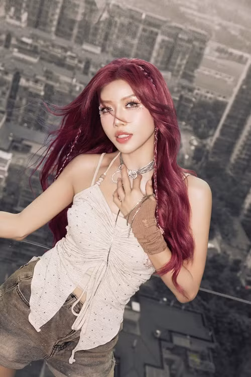 Về bạn trai cũ, Trang Pháp từng chia sẻ trên VTV năm 2019: "Thật sự bây giờ anh Linh và Trang chỉ là những người đồng nghiệp. Hơn nữa mọi người cũng biết anh Linh đã lấy vợ rồi nên Trang chỉ biết chúc phúc cho anh Linh". Ảnh: FB Trang Pháp.