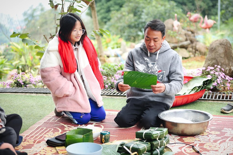 Trong nhà vườn hơn 10.000m2, nam ca sĩ từng tổ chức gói bánh chưng cùng các con và bạn bè. Ảnh: Vietnamnet.
