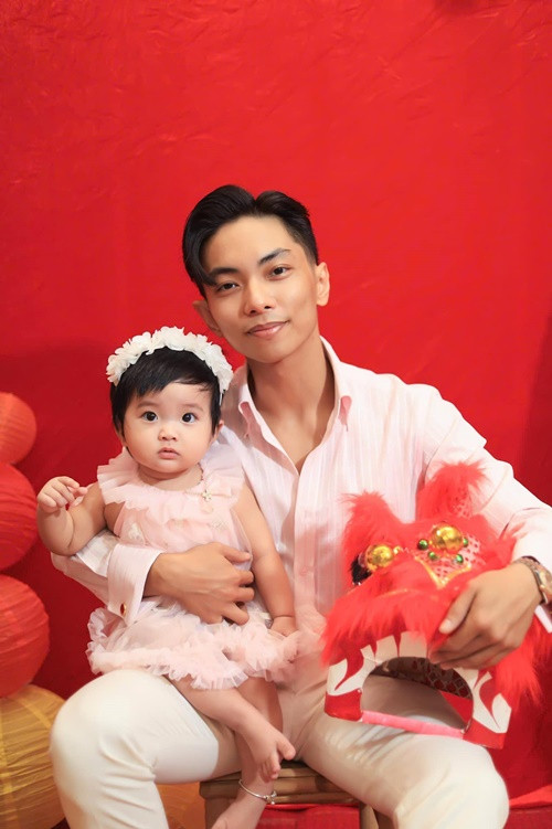 Kubi, Anna - con gái thứ hai của Khánh Thi và Lisa đều được xem là bản sao nhí của Phan Hiển.