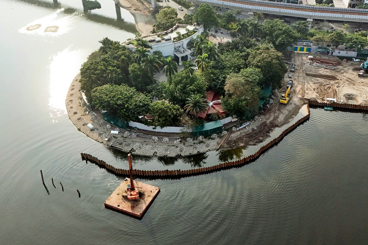 Khu bán đảo hồ Hoàng Cầu cũng nằm trong tổng thể quy hoạch và thực hiện dự án trong giai đoạn 2024-2026. Tuy nhiên, bán đảo này hiện nay do tư nhân quản lý, do vậy, quận Đống Đa đã yêu cầu họ cải tạo để đồng bộ cảnh quan toàn bộ khu vực.