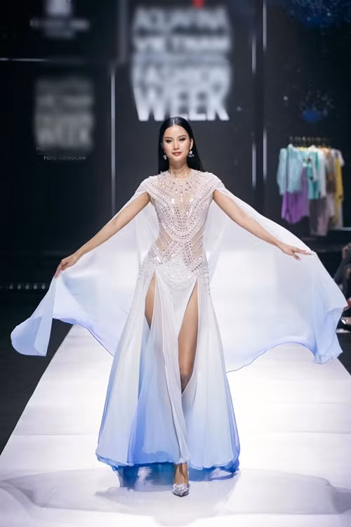 Người mẫu sinh năm 1995 từng giành giải quán quân Vietnam's Next Top Model 2015. Ảnh: FB Hương Ly.