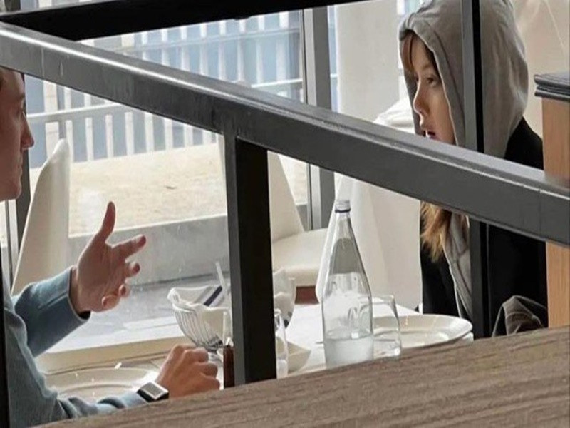 Bạn trai tin đồn của Lisa là con trai của tỷ phú giàu nhất thế giới Bernard Arnault. Forbes thống kê giá trị tài sản ròng của ông Bernard Arnault là 222,7 tỷ USD. Ảnh: Tiền Phong.