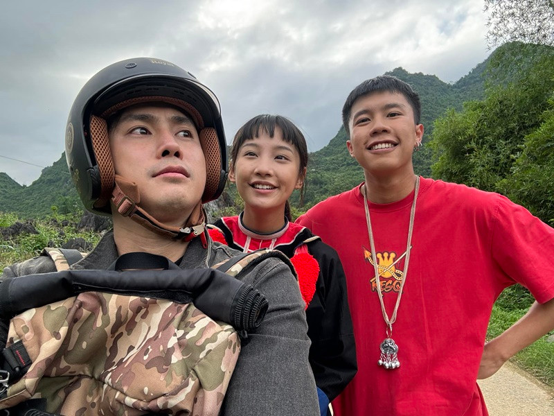 Vương Anh Ole gây chú ý với vai diễn Thái - chàng trai theo đuổi Pu giống Chải trong Đi giữa trời rực rỡ. Ảnh: FB Vương Anh Ole.