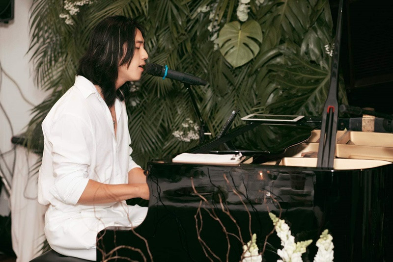 RayO từng tham gia The Debut 2018 nhưng sớm dừng chân. Ảnh: FB RayO.