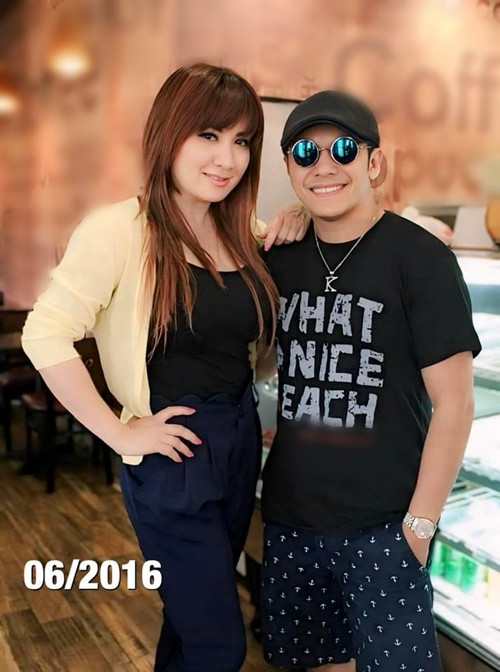 Vừa qua, các nghệ sĩ ở Mỹ tổ chức đêm nhạc quyên góp cho Kasim Hoàng Vũ bởi nam ca sĩ phải sống chung với bệnh về xương hàm và gặp khó khăn về kinh tế. Ảnh: FB Trizzie Phương Trinh.