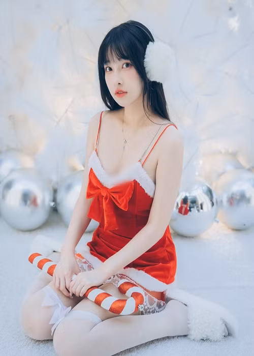 Trên mạng xã hội, cô nàng thường xuyên đăng tải những bức ảnh xinh lung linh của mình.