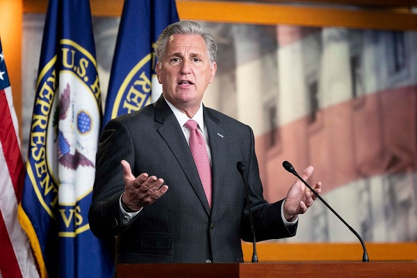 Hôm 3/1, lãnh đạo phe thiểu số tại Hạ viện Kevin McCarthy đã bày tỏ sự ủng hộ nỗ lực của phe bảo thủ nhằm lật ngược chiến thắng của ông Joe Biden trong phiên họp Quốc hội ngày 6/1 tới. Ảnh: ZP.