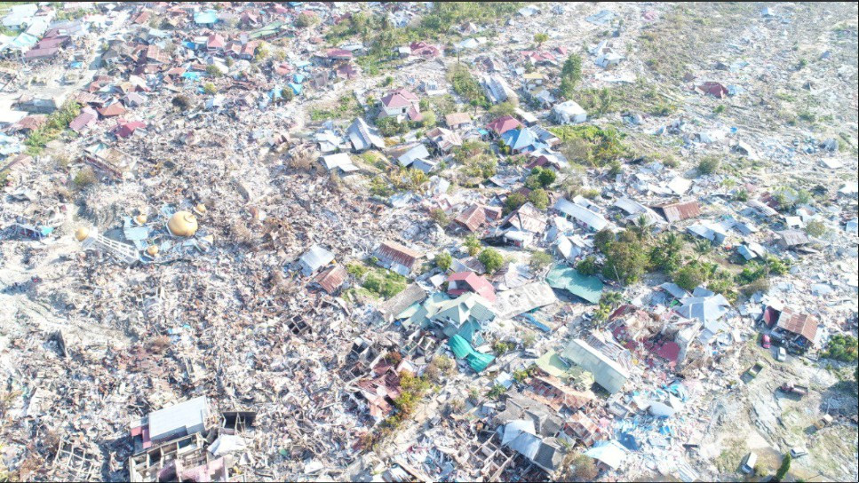 Hồi năm 2018, một trận động đất mạnh 6,2 độ Richter và sóng thần sau đó đã tấn công thành phố Palu ở Sulawesi, khiến hàng nghìn người thiệt mạng. Ảnh: Wikipedia.