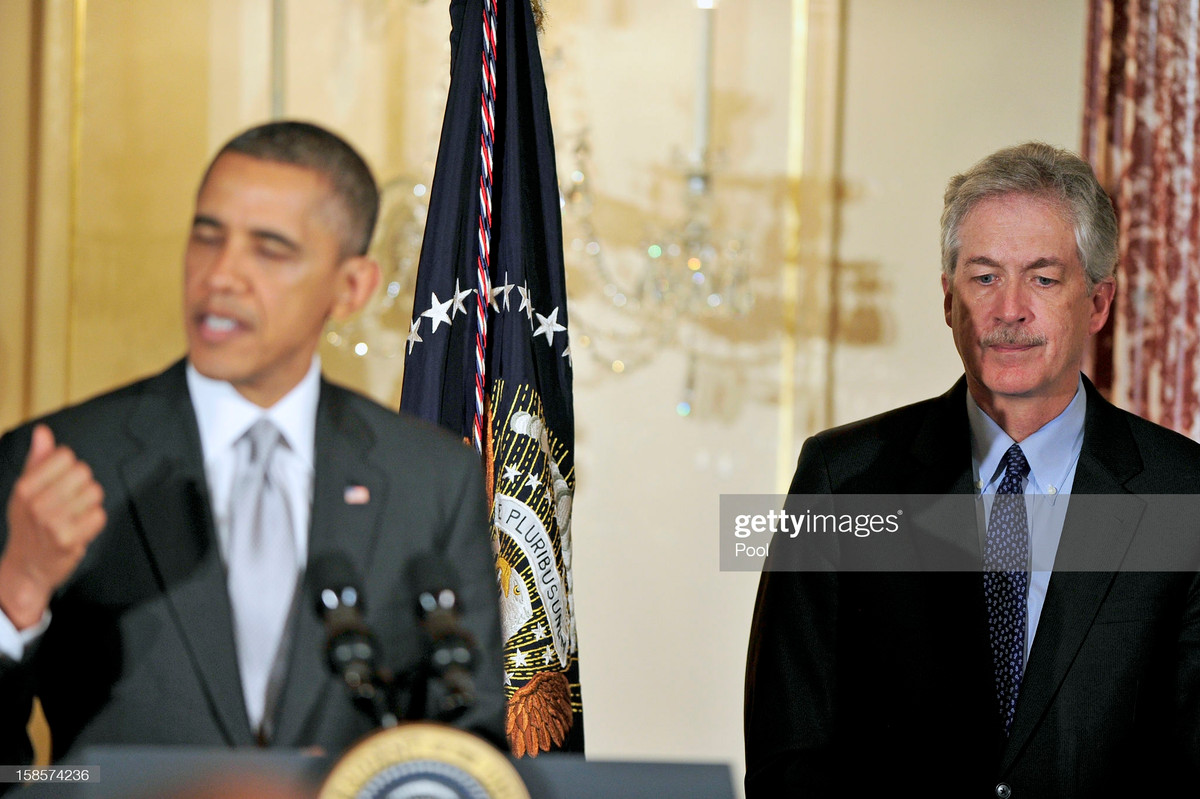 Từ năm 2008 đến 2011, ông William Burns (phải) là Thứ trưởng Ngoại giao Mỹ dưới thời chính quyền Obama. Ảnh: Getty.