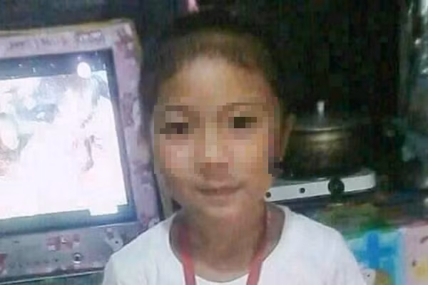 Be gai bi cuong hiep, sat hai roi nem thi the xuong khe nui