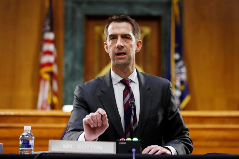 Theo ông Tom Cotton, nỗ lực thách thức kết quả bầu cử sẽ không mang về nhiệm kỳ thứ hai cho Tổng thống Trump. Ông Tom cũng cảnh báo rằng, việc làm này "có thể sẽ đặt dấu chấm hết cho các cuộc bầu cử tổng thống và giao quyền lực cho bất kỳ đảng nào kiểm soát Quốc hội". Ảnh: Reuters.