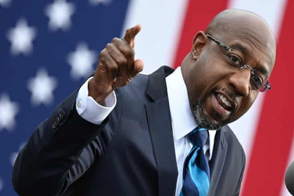 Chien thang lich su khi Georgia lan dau co thuong nghi si da mau