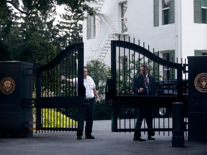 Ngôi nhà ban đầu là nơi ở của người quản lý Đài Thiên văn Hải quân trong suốt 30 năm. Sau đó, vào năm 1923, Đài quan sát số 1 trở thành nơi ở chính thức cho Tổng Tham mưu trưởng Hải quân.