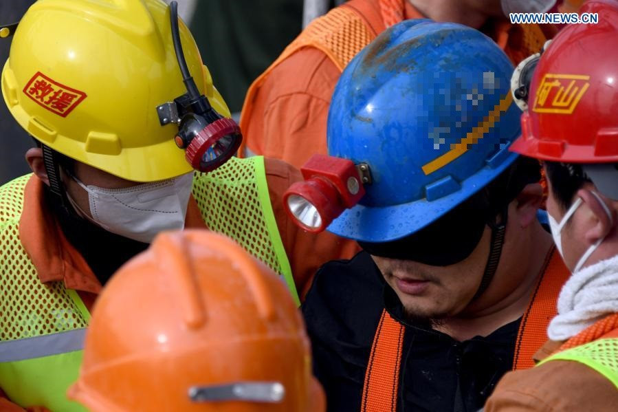 Hôm 21/1, lực lượng chức năng Trung Quốc dự đoán có thể mất tới 2 tuần nữa để lực lượng cứu hộ có thể tiếp cận được vị trí của nhóm thợ mỏ.