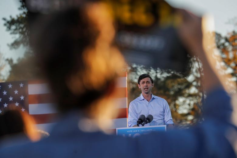 Ứng viên Jon Ossoff vận động tranh cử tại Savannah, Georgia, ngày 3/1.