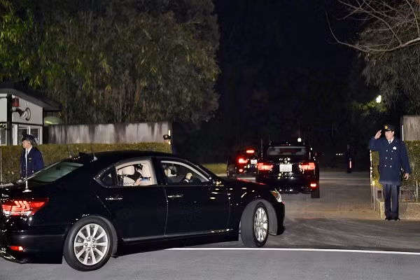 Ke dot nhap dinh thu cua Nhat hoang Naruhito khai gi?