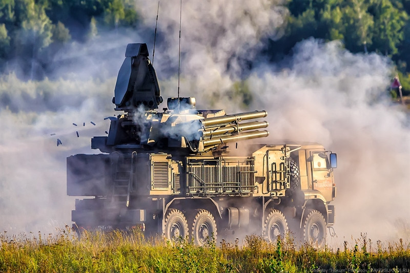 Trang Defense News dẫn nguồn tin quân sự Mỹ, nếu những hệ thống phòng không Nga, đặc biệt là Pantsir-S1 đe dọa đến sự an toàn với hoạt động của Mỹ ở châu Âu hay Trung Đông, quân đội nước này sẽ có nhiều cách khiến nó thành vũ khí vô dụng.