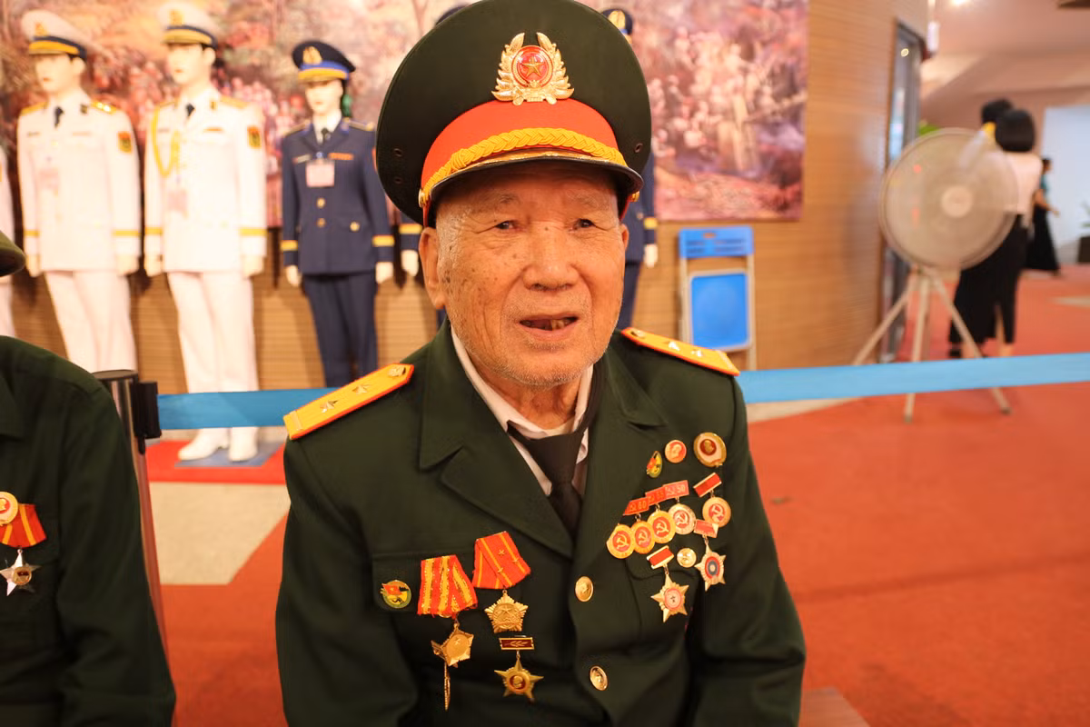Xuc dong ky uc Dien Bien Phu cua cuu chien binh 103 tuoi-Hinh-2