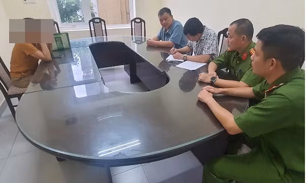 Bi phat 4 trieu vi dot vang ma tai khu tap the-Hinh-2