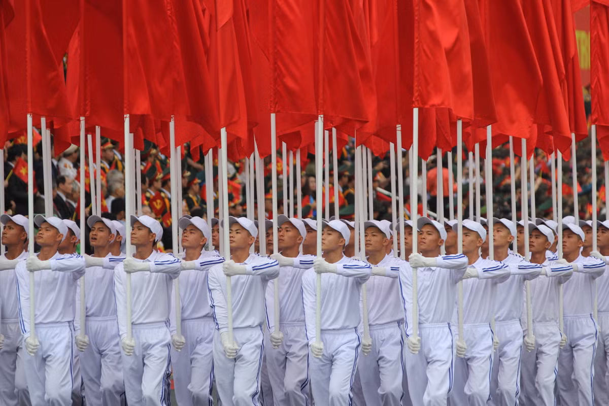 Khối cờ đảng, Tổ quốc.