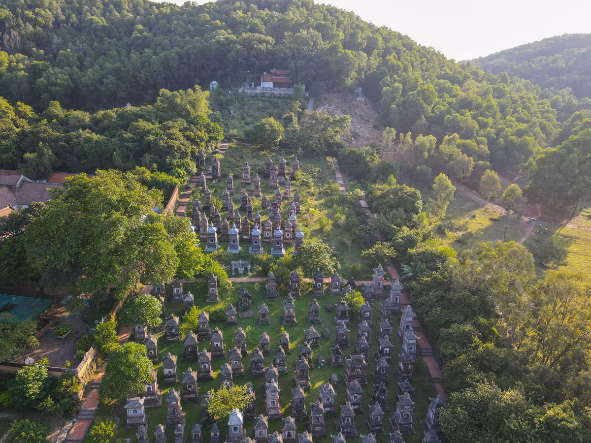 Vườn tháp chùa Bổ Đà đã được Hội kỷ lục gia Việt Nam công nhận là khu vườn tháp lớn nhất Việt Nam.