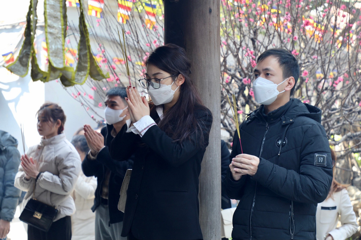 Với những cặp đôi đã cầu được duyên thì họ sẽ đến để lễ tạ và cầu mong chuyện tình cảm sẽ tiến triển tốt hơn nữa.