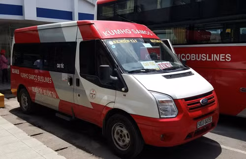 Chiếc xe khách Hải lấy trộm trong bến xe miền Tây.