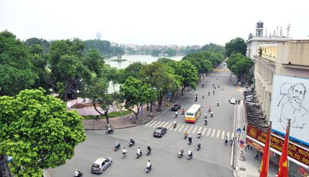 UBND quận Hoàn Kiếm thấy rằng nội dung đề xuất ý tưởng này chưa thật sự phù hợp và đã chỉ đạo đơn vị tư vấn loại bỏ nội dung này trong phương án thiết kế đầu tư.