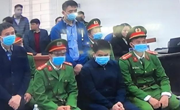 Cuu Chu tich UBND Ha Noi Nguyen Duc Chung bi tuyen an 5 nam tu