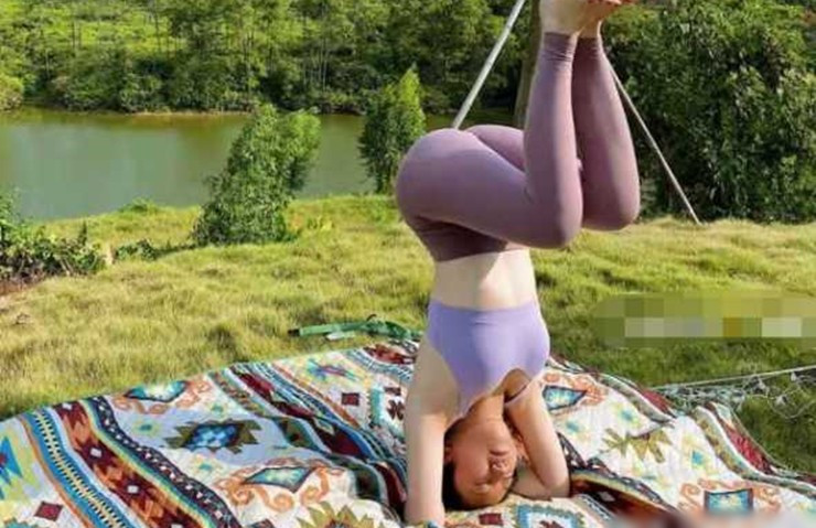 Nhiều người cho rằng thiết kế này để lộ nhiều đường cong, khoảng hở trên cơ thể chỉ phù hợp mặc ở phòng tập kín đáo hoặc ở nhà.