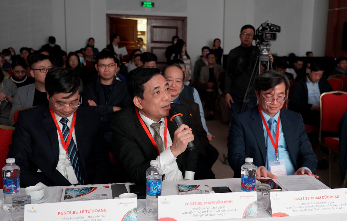 Vinmec cap nhat phuong phap moi trong phau thuat noi soi tieu hoa tranh bien chung-Hinh-2