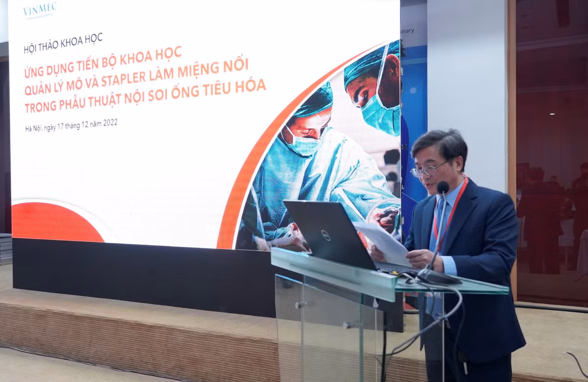 Vinmec cap nhat phuong phap moi trong phau thuat noi soi tieu hoa tranh bien chung