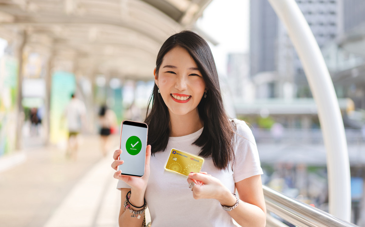 Sieu the 4 trong 1 don gian hoa cach nguoi dung mo va su dung the tin dung