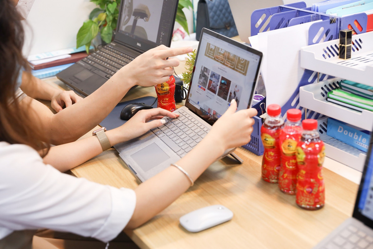 Nguoi tre thanh nhiet, “tay tran” con nong trong nguoi ngay cuoi nam