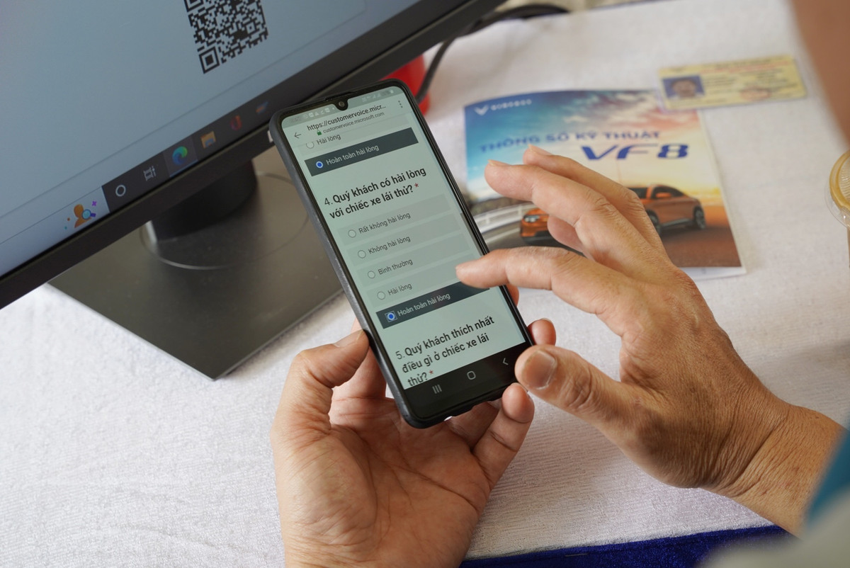 Gia pin con 176 trieu, VinFast VF 8 hut khach lai thu tai TP. Ho Chi Minh-Hinh-6