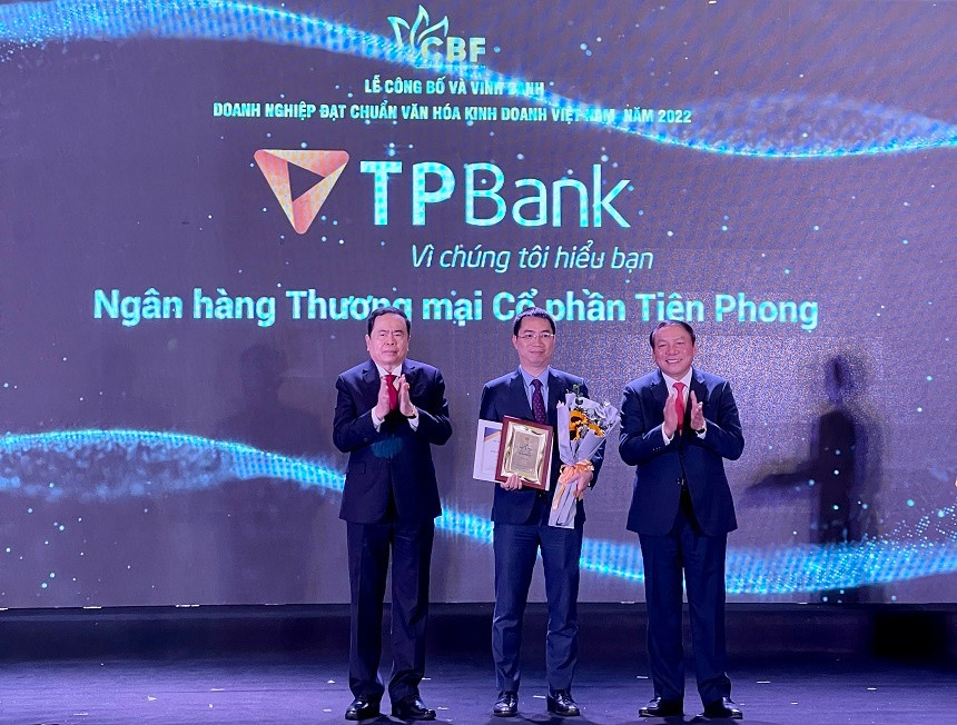 Văn hóa kinh doanh TPBank được công nhận chuẩn Quốc gia Van hoa kinh doanh TPBank duoc cong nhan chuan Quoc gia