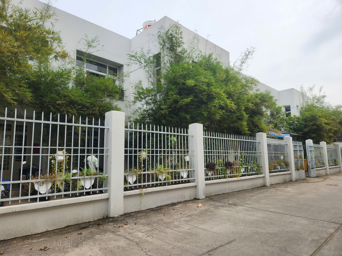 TP HCM: Nhà thầu nào xây trường THCS Lê Ngọc Hân - quận Bình Tân? - Hình 3 TP HCM: Nha thau nao xay truong THCS Le Ngoc Han - quan Binh Tan?-Hinh-3