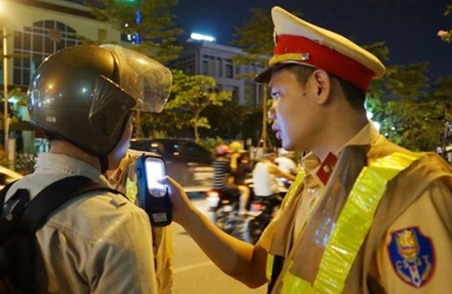 Ha Noi lap 4 to tuan tra dac biet xu ly vi pham GT xuyen Tet